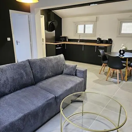 Charmante Maison Avec Parc Boisé *